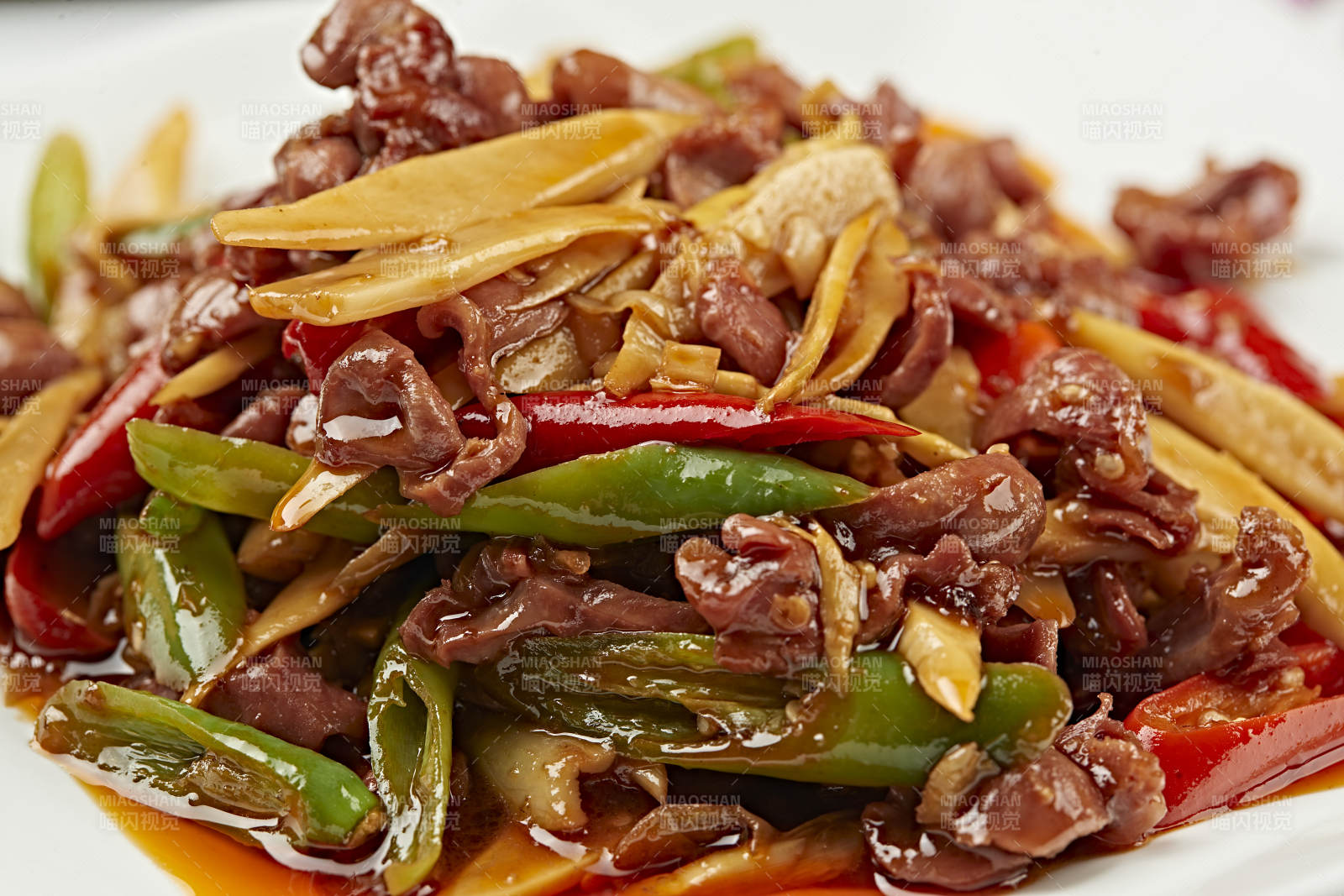 红油嫩笋彩椒炒鸡胗（嫩笋辣炒胗华）图片