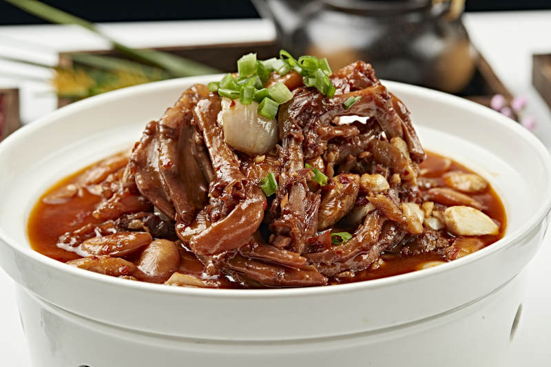 砂锅香辣红焖蒜香芸豆鹅掌图片