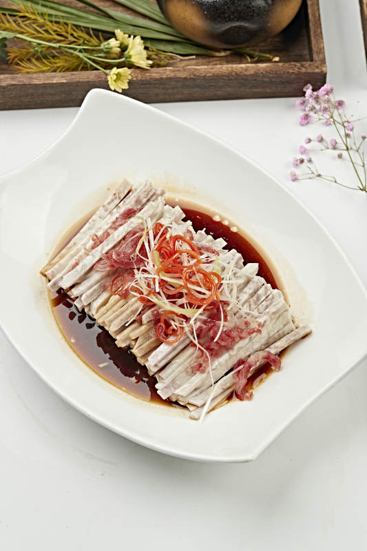 浇汁香肠蒸荔浦香芋条图片