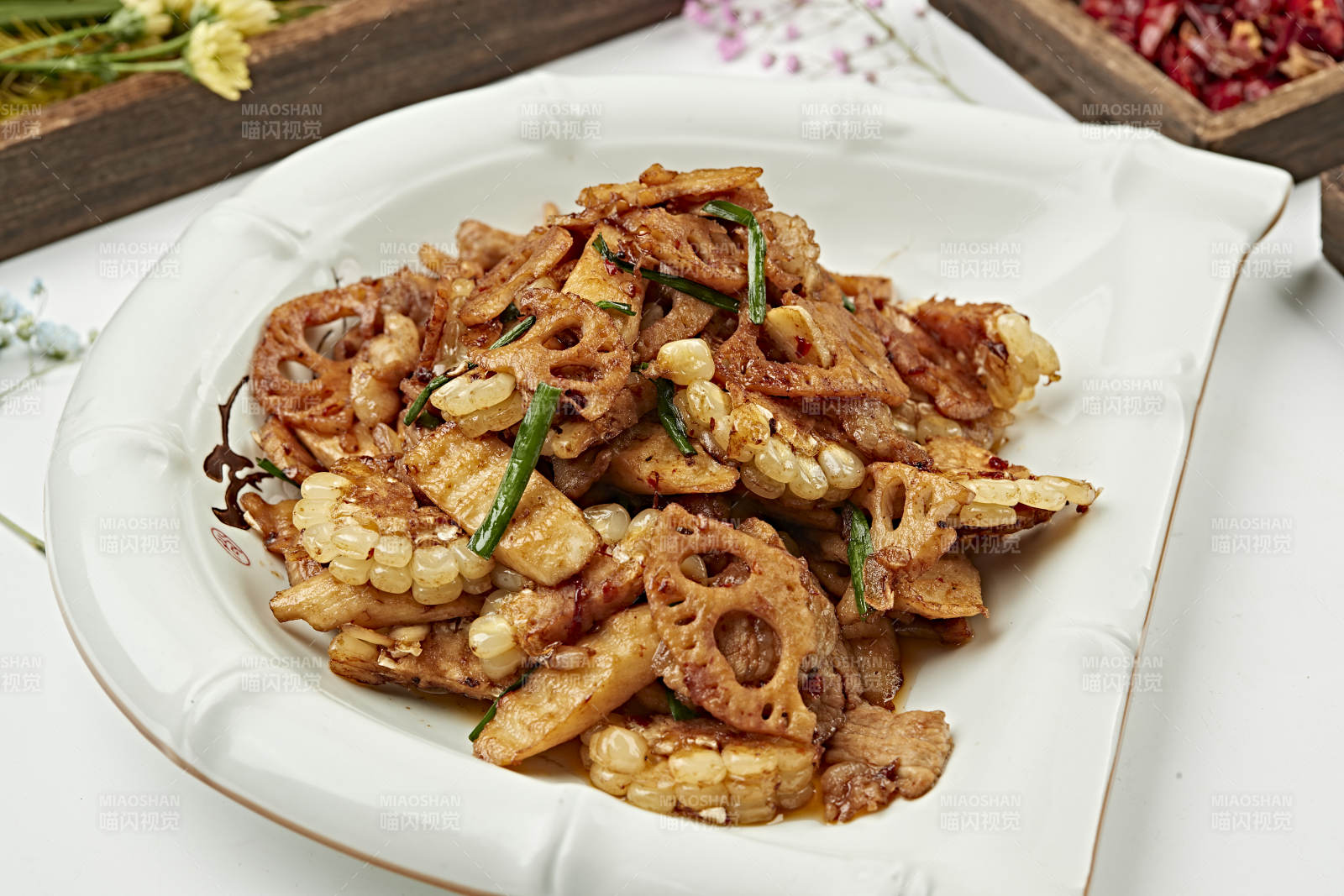 酱爆玉米藕片土豆五花肉片图片
