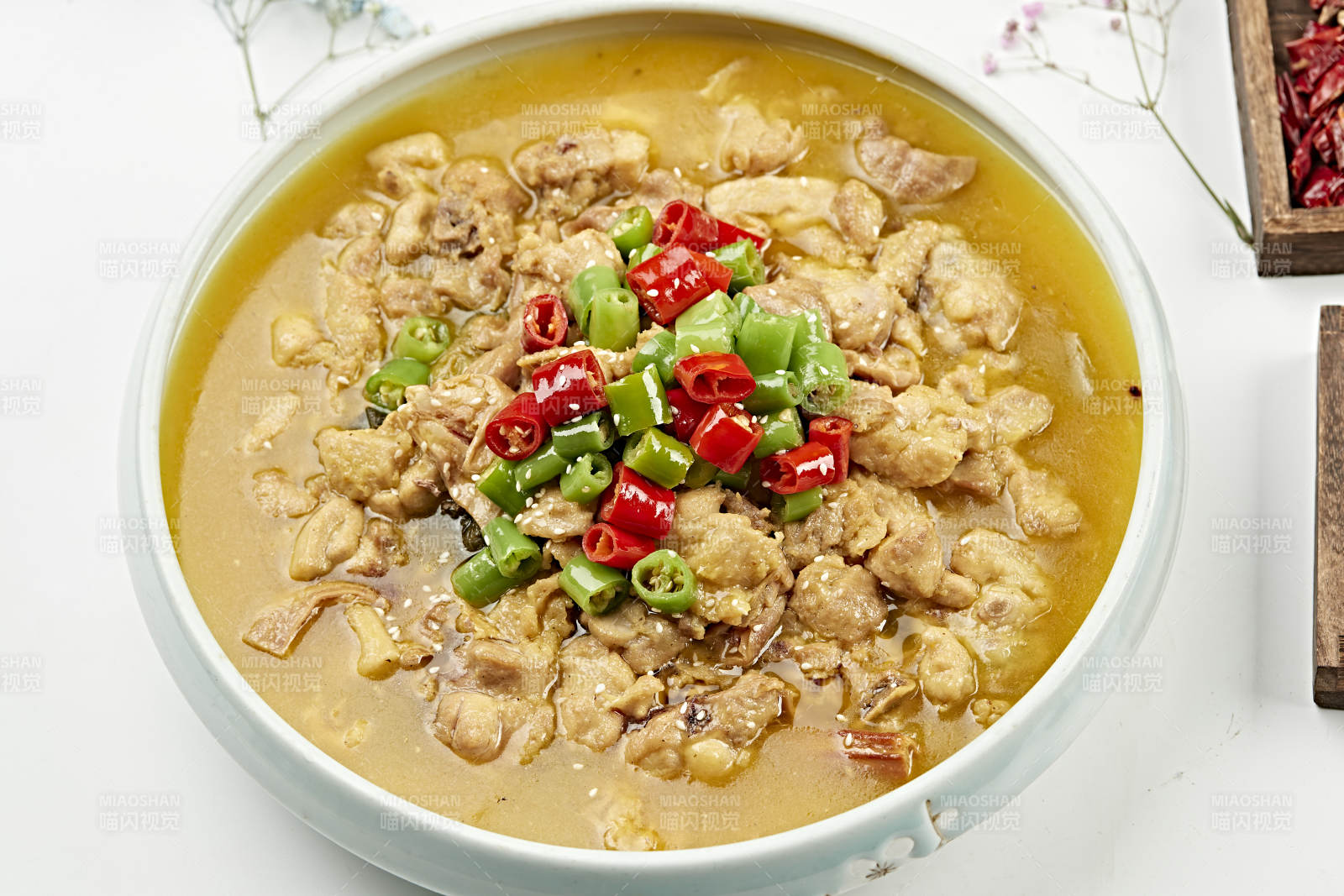 酸汤香辣鸡脆骨（酸汤掌中宝）图片