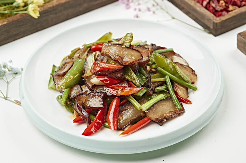 湘味蒜苗辣椒炒腊肉图片