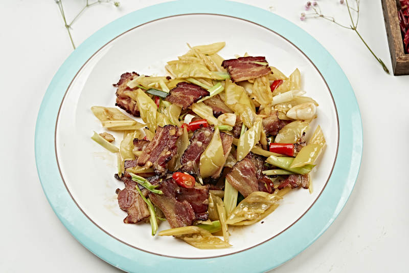 湘味酸辣白椒炒腊肉图片