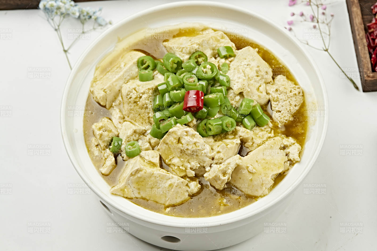 藤椒清油汤煮懒豆腐图片