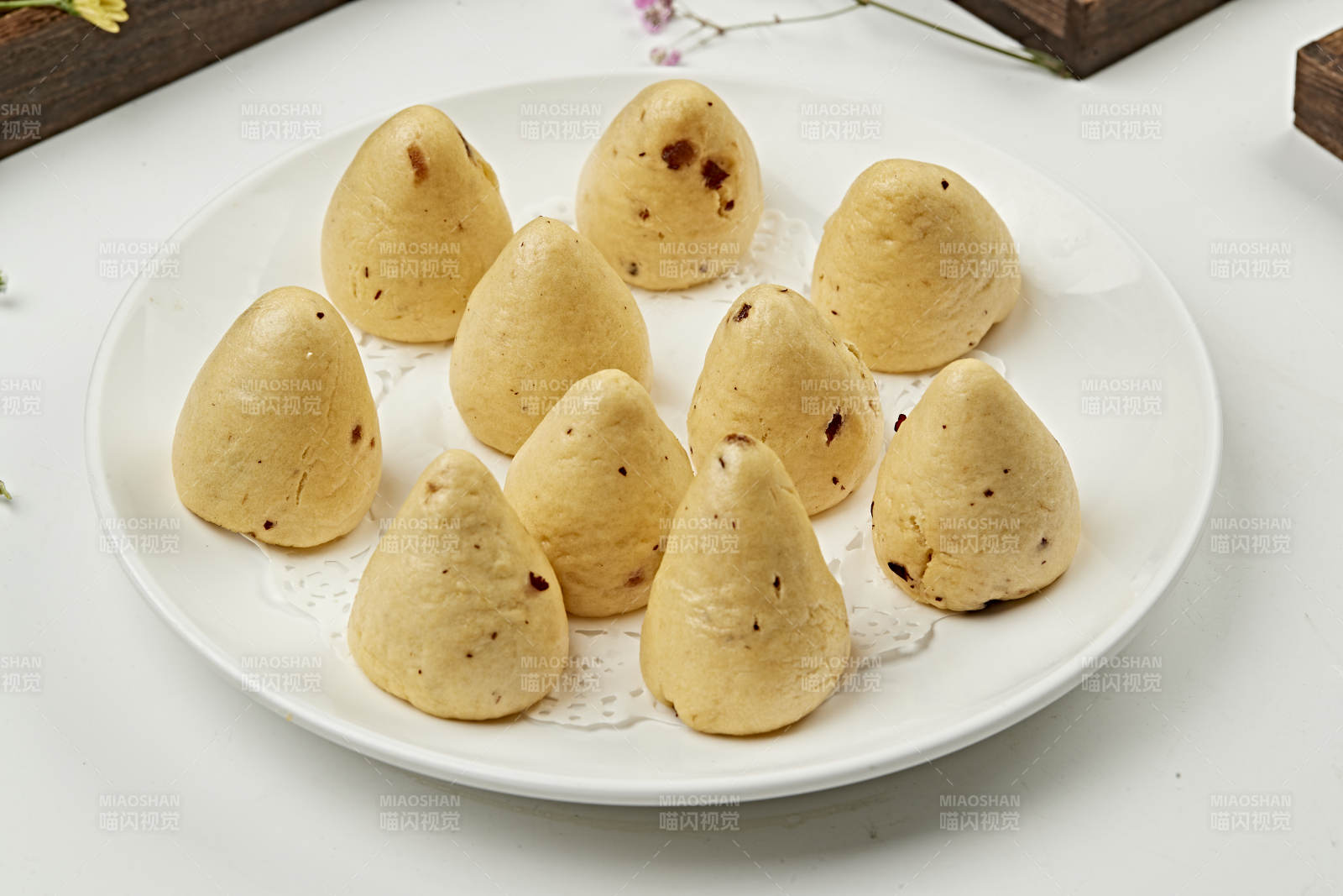 枣香栗子面杂粮小窝头图片