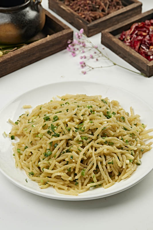 葱香洋芋擦擦（小炒擦土豆丝）图片