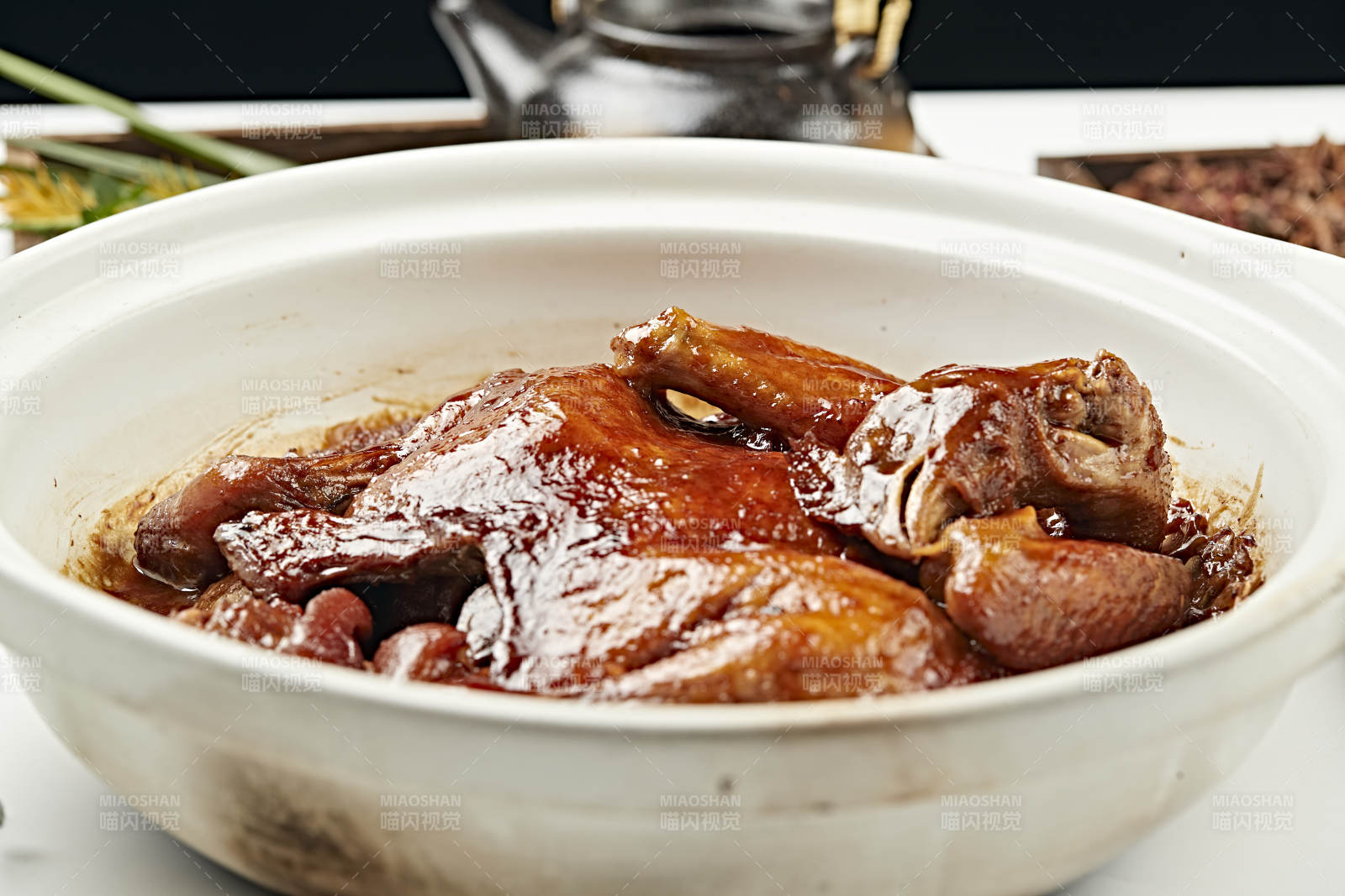 砂锅干烧农家柴鸡图片