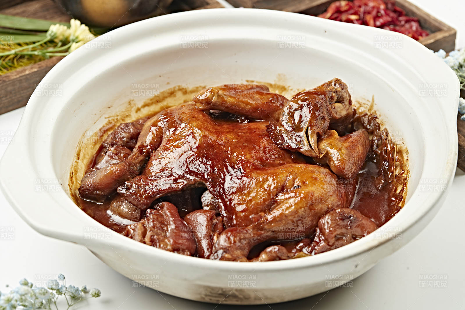 砂锅干烧农家柴鸡图片