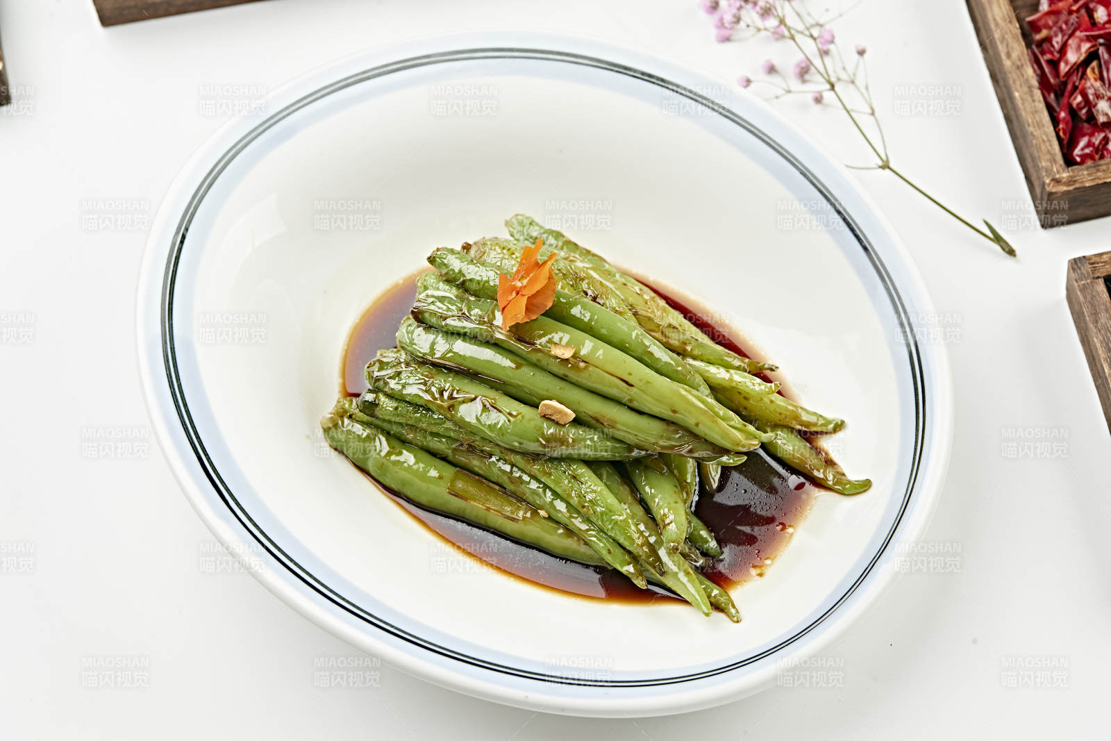 浇汁油炸虎皮杭椒（虎皮尖椒）图片