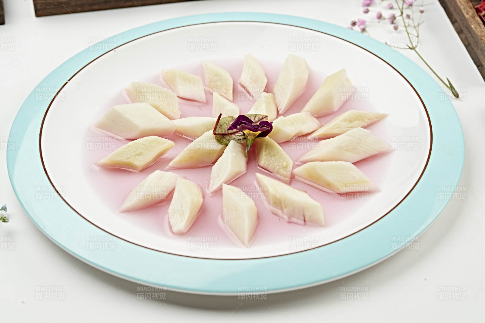 红酒蜜汁渍蔓菁（大头菜 芥菜头）图片