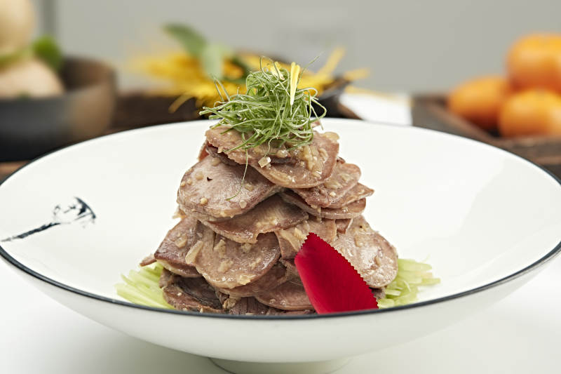 凉拌蒜香口条切片牛舌图片