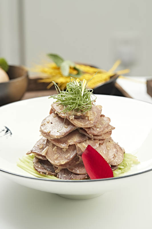 凉拌蒜香口条切片牛舌图片