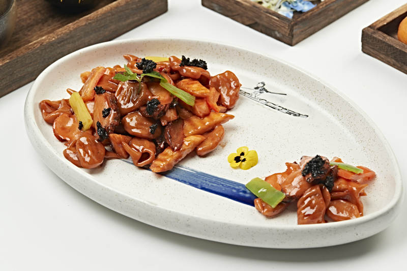 酱爆鲜鲍鱼山药莜面窝窝配黑松露图片