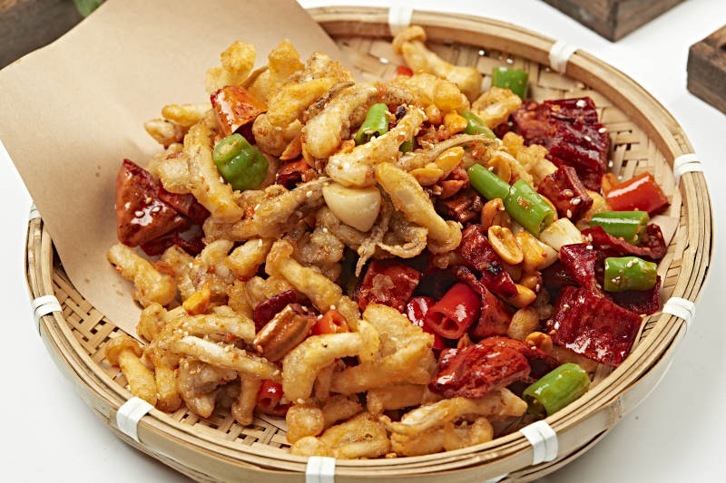 香辣酥炸鱿鱼须海鲜菇图片