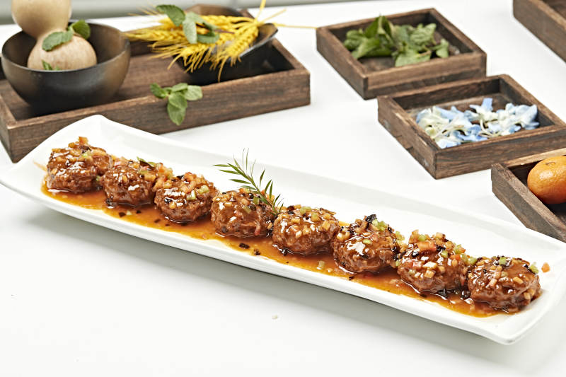 浇汁南煎丸子图片