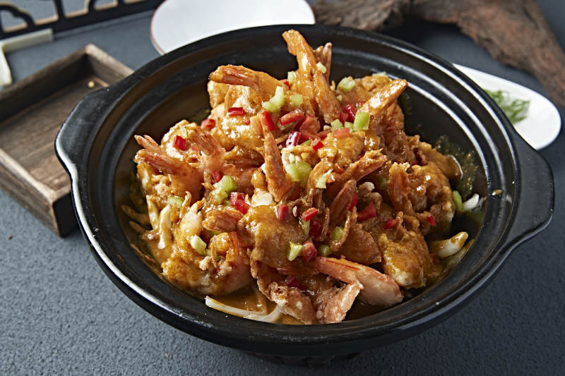 砂锅泰式咖喱虾图片