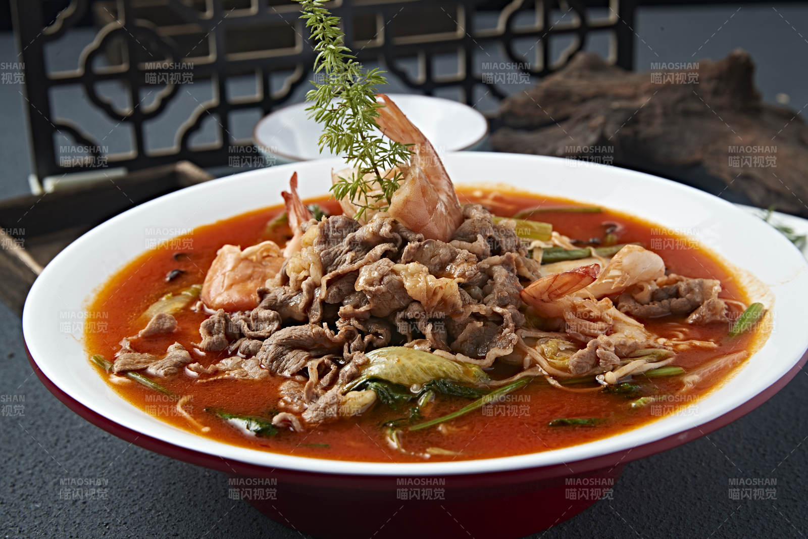 酸汤羊肉烩大虾图片