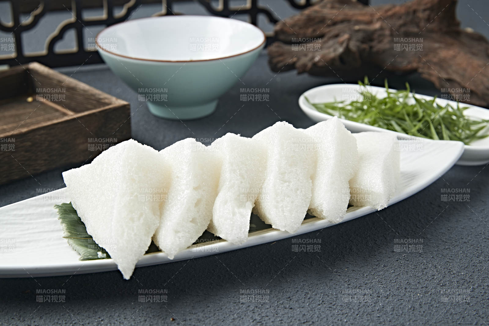 港式茶餐糯米拉糕图片