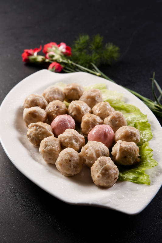 经典火锅食材牛丸虾丸图片