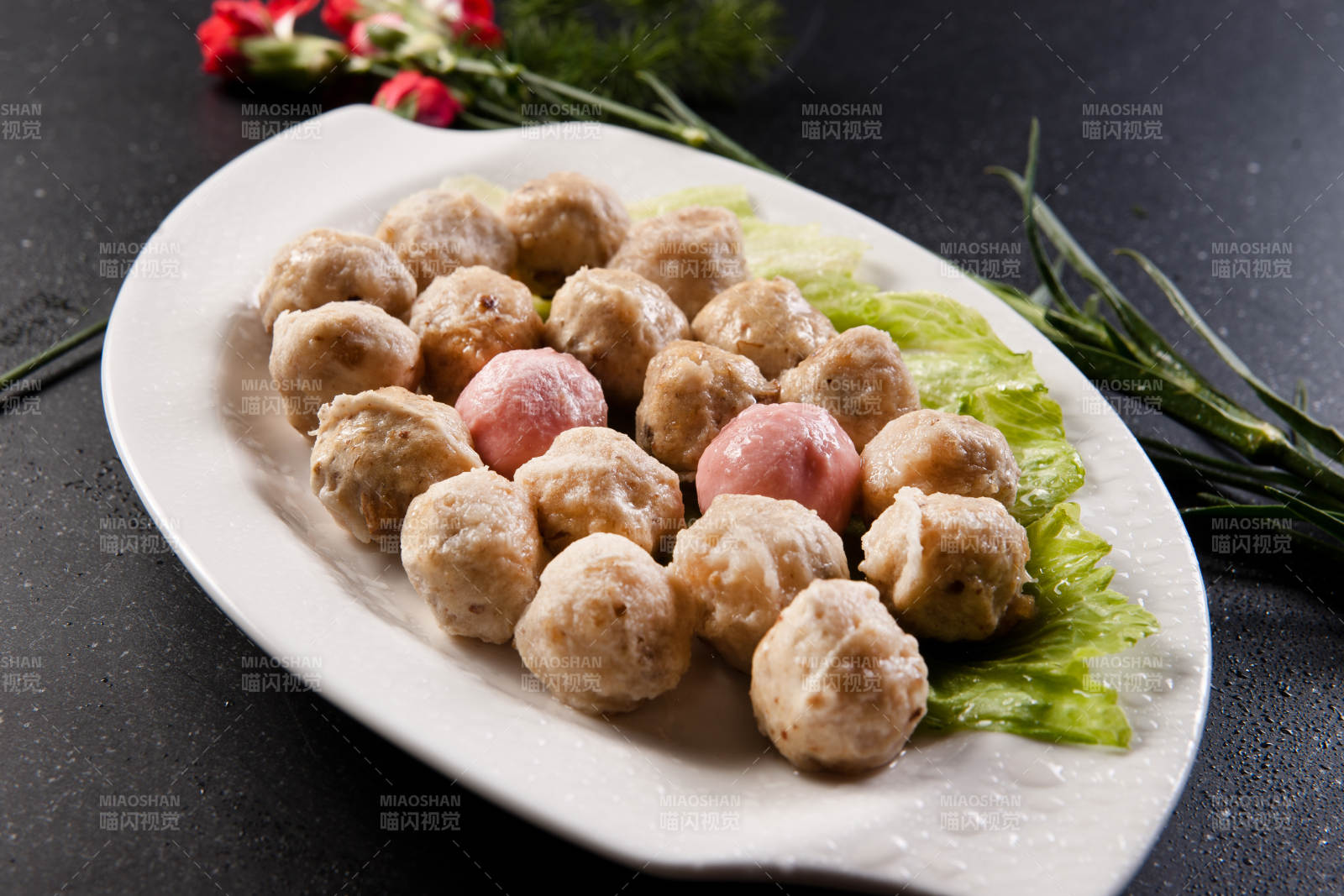 经典火锅食材牛丸虾丸图片