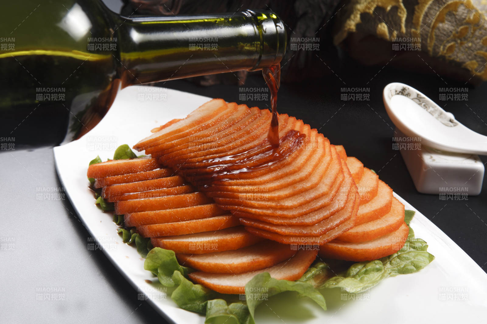 腌渍红酒雪梨图片