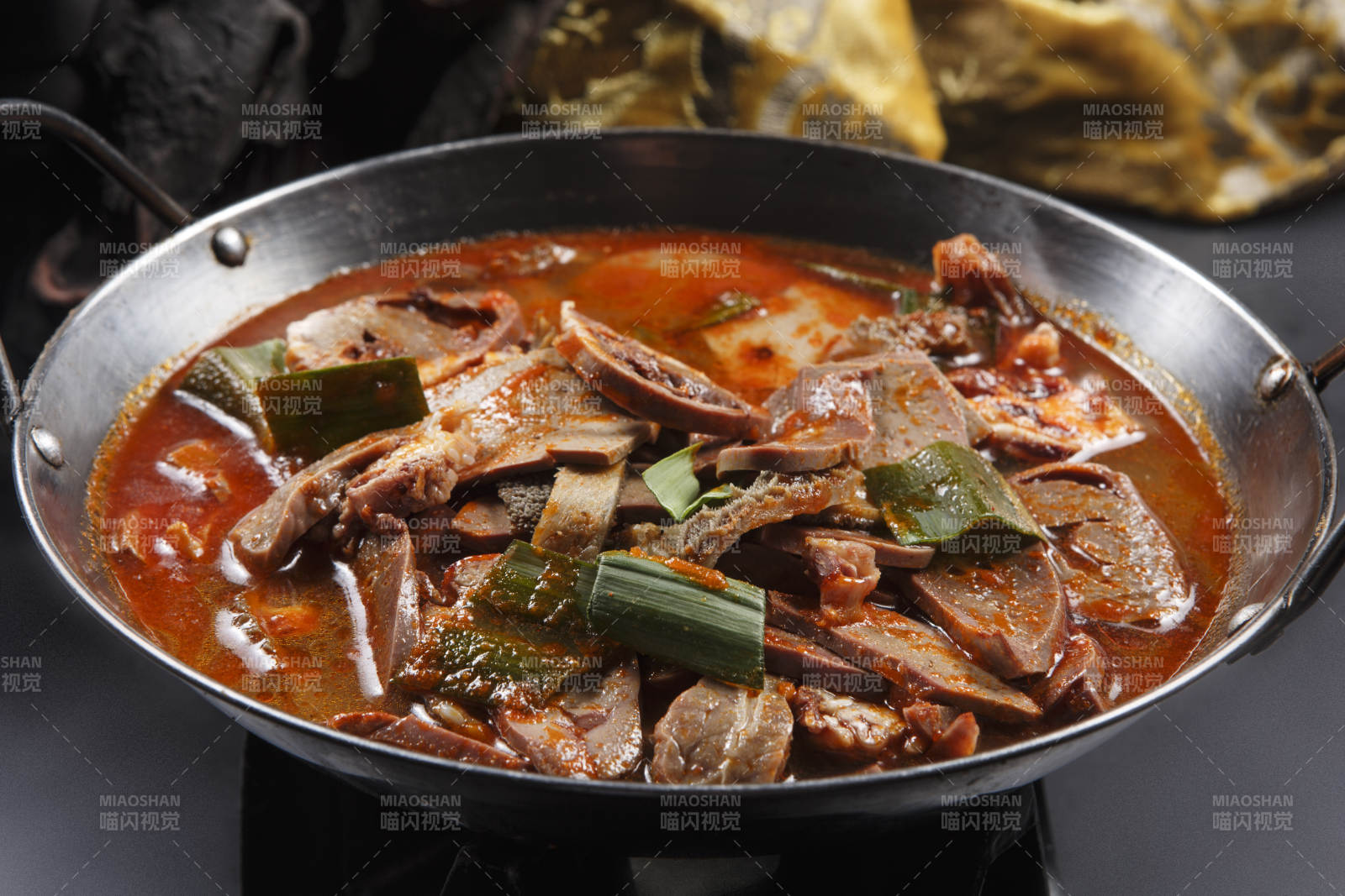 美味锅仔羊杂图片