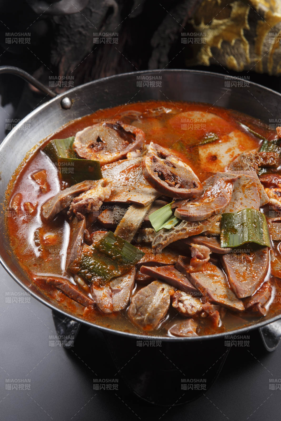 美味锅仔羊杂图片