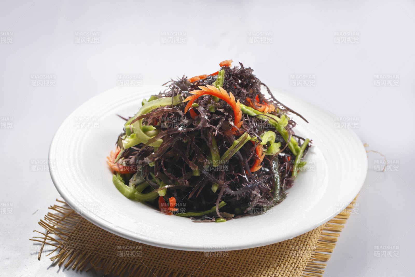 彩椒苦瓜拌海菜图片