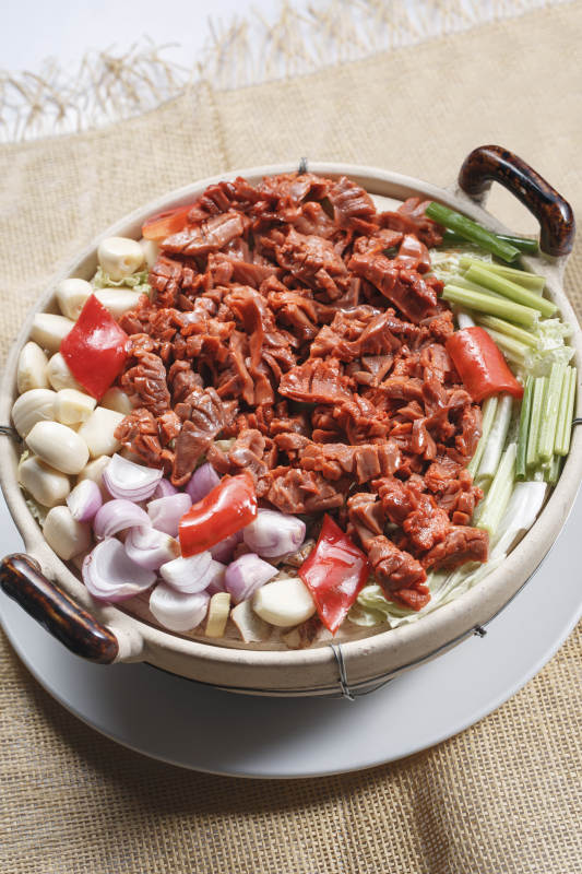 砂锅蒜子生啫鸡胗花图片