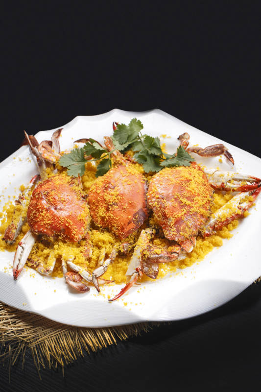 红焖鲍鱼鸡翅煨黄面糕图片