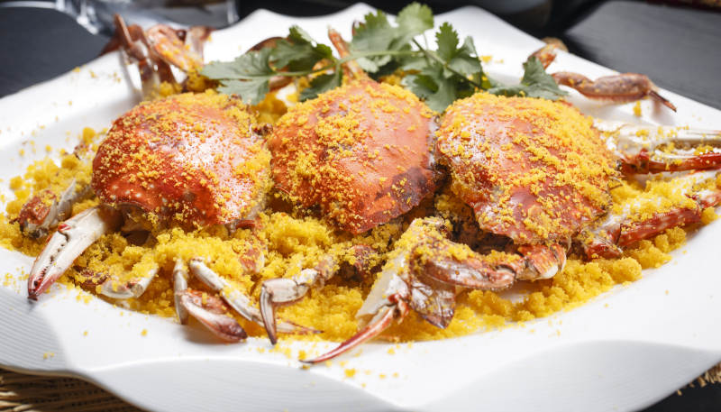 红焖鲍鱼鸡翅煨黄面糕图片