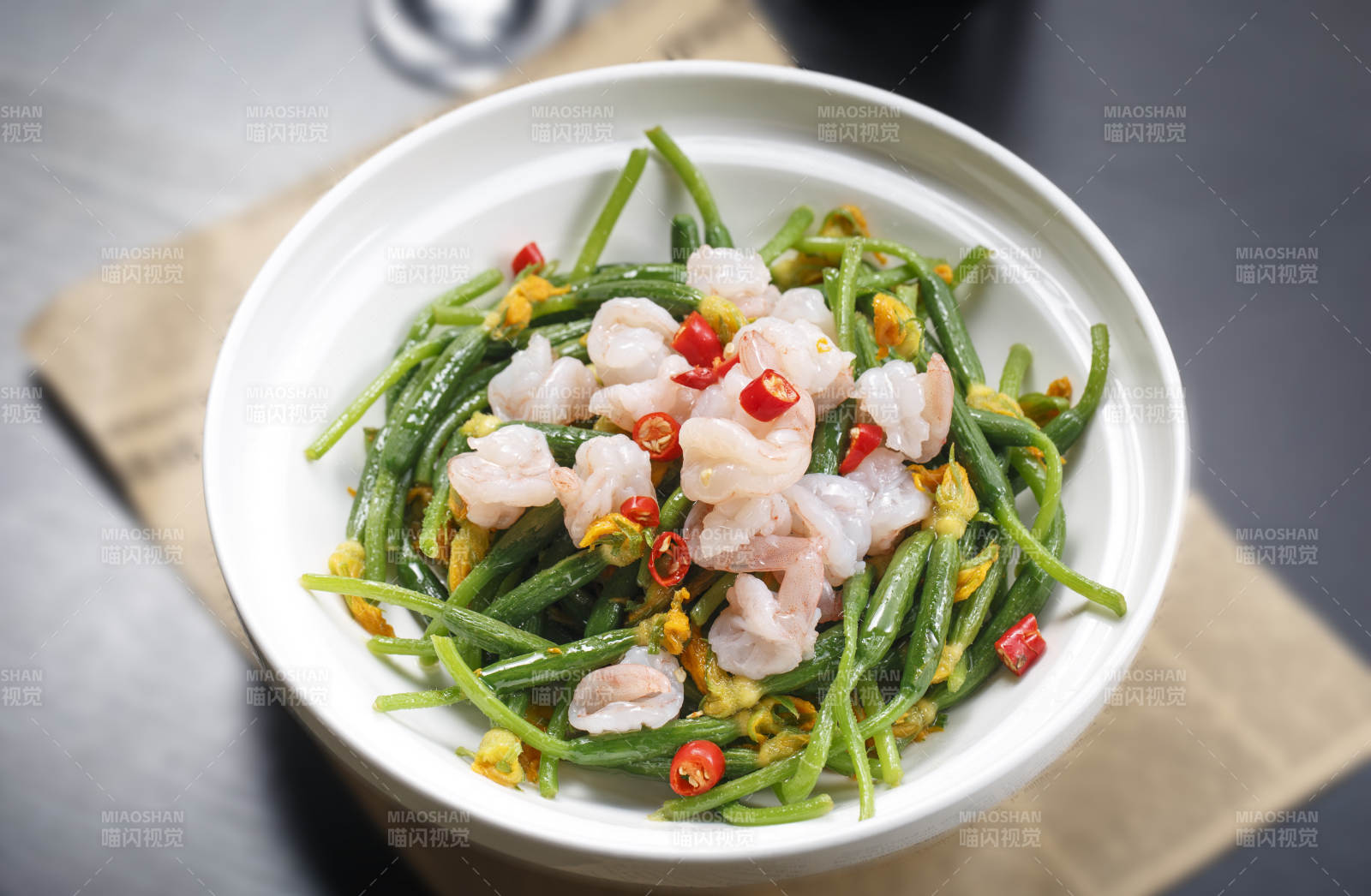 黄瓜仔清炒大虾仁图片