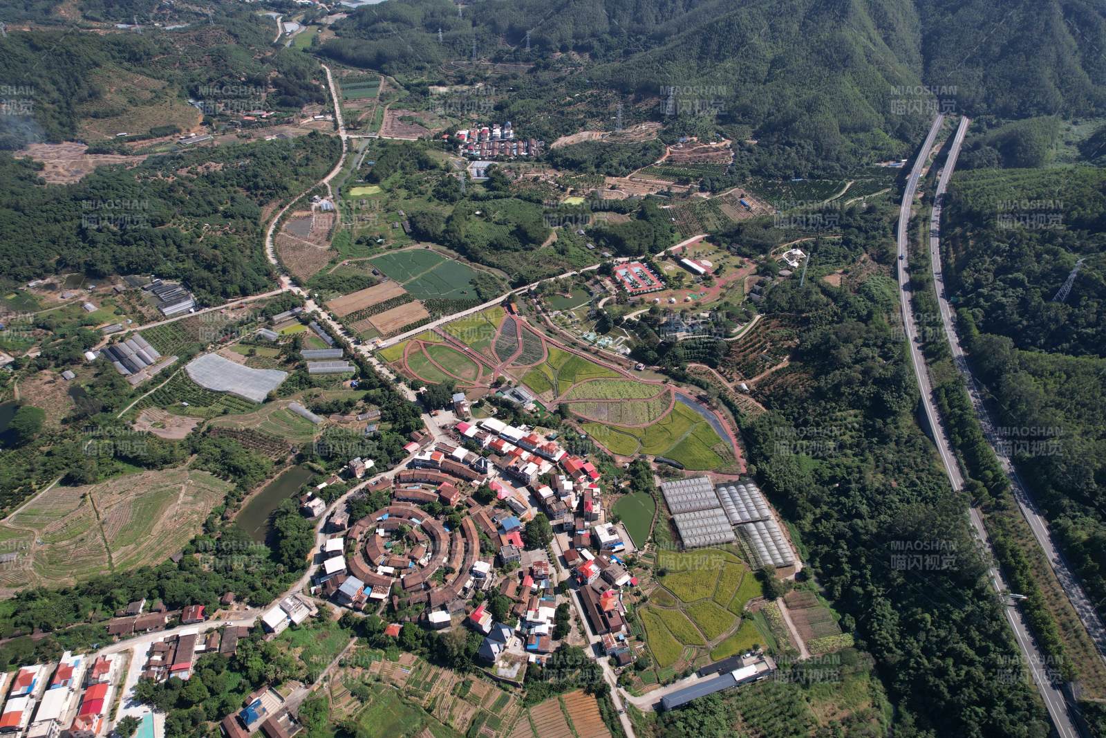 漳州市龙海区双第华侨农场山村鸟瞰图片