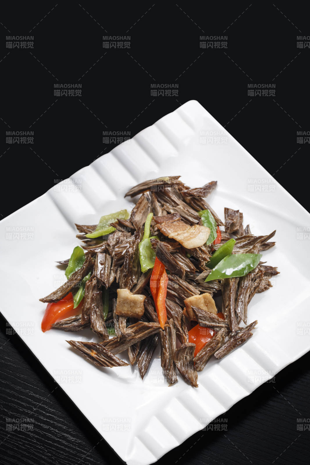 彩椒五花肉炒松蘑图片