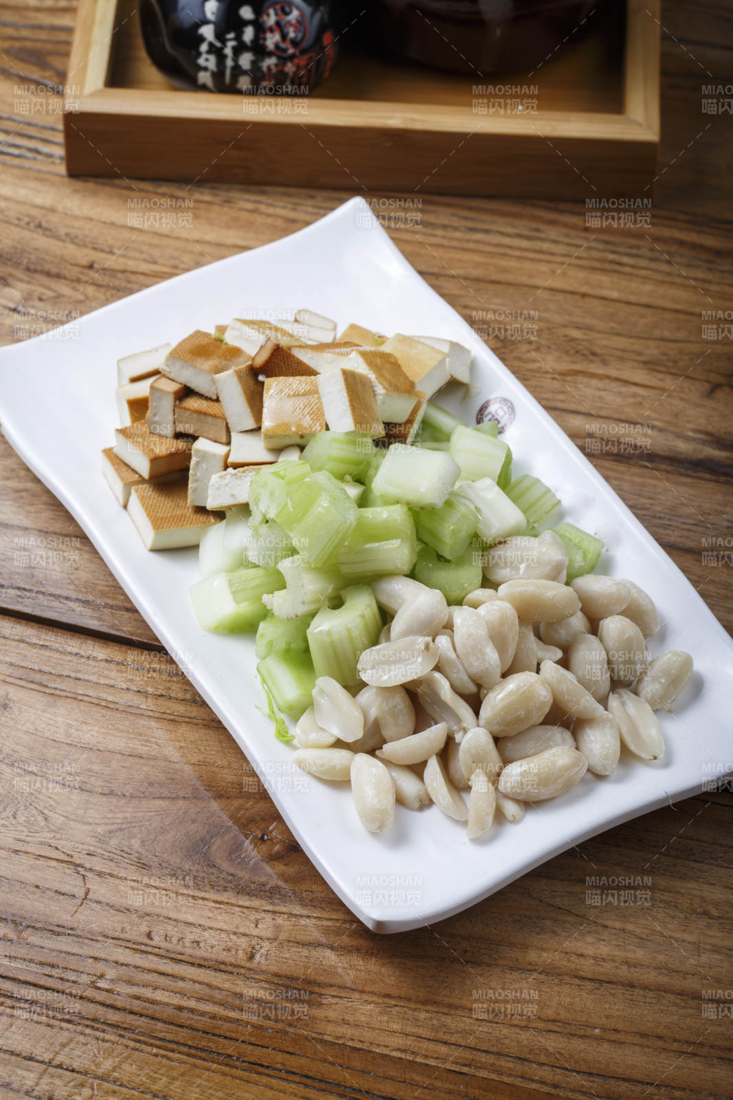 凉拌素三丁图片