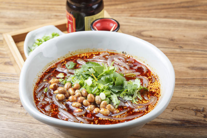 川香红油酸辣粉图片