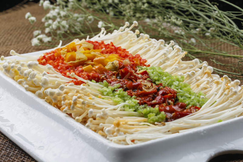 笼屉里摆放的精品肉夹馍图片