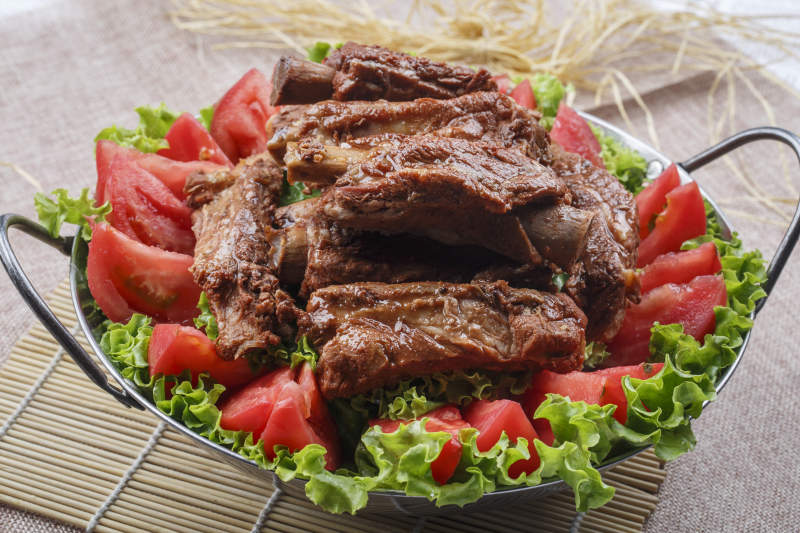 锅仔酱香排骨图片