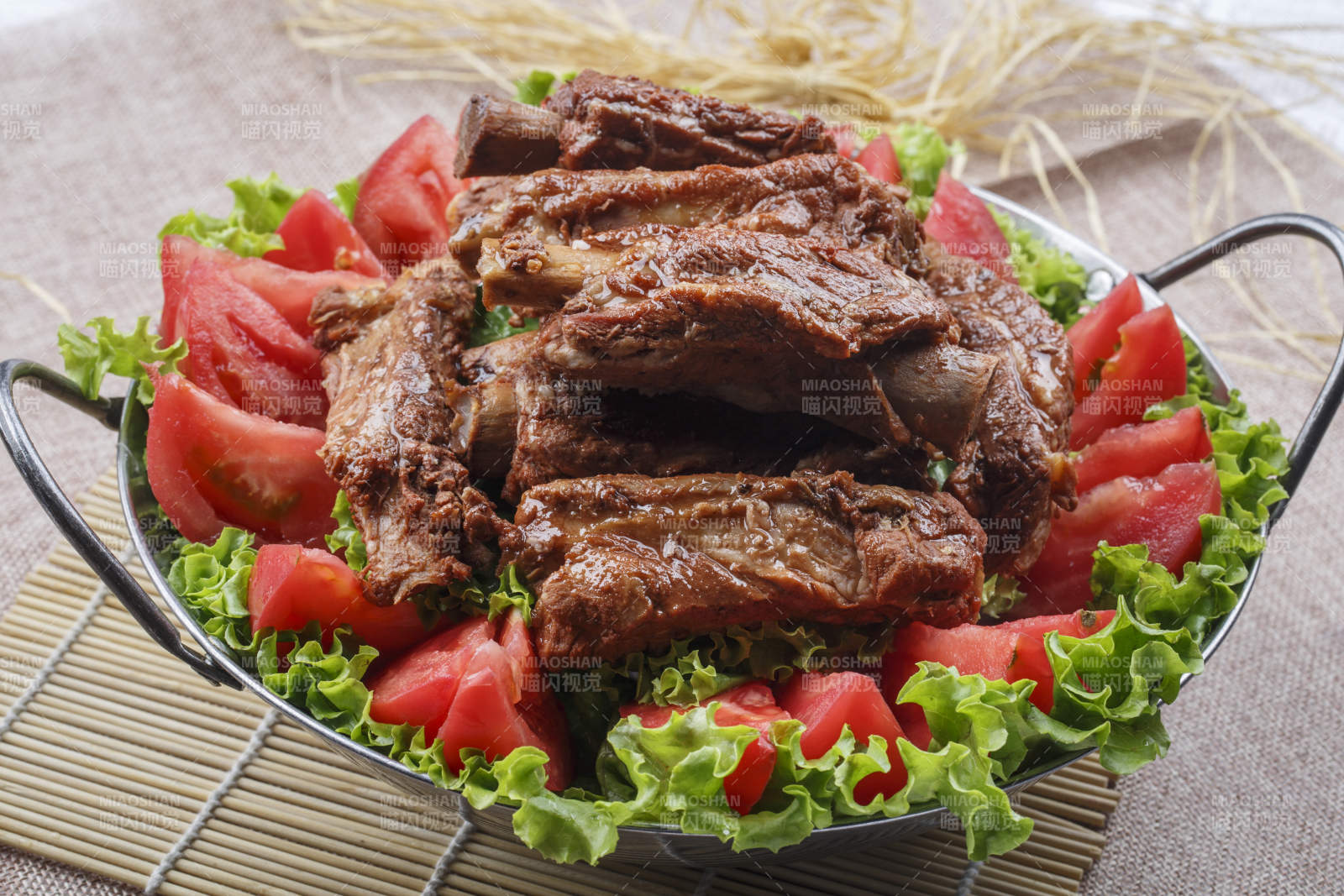 锅仔酱香排骨图片