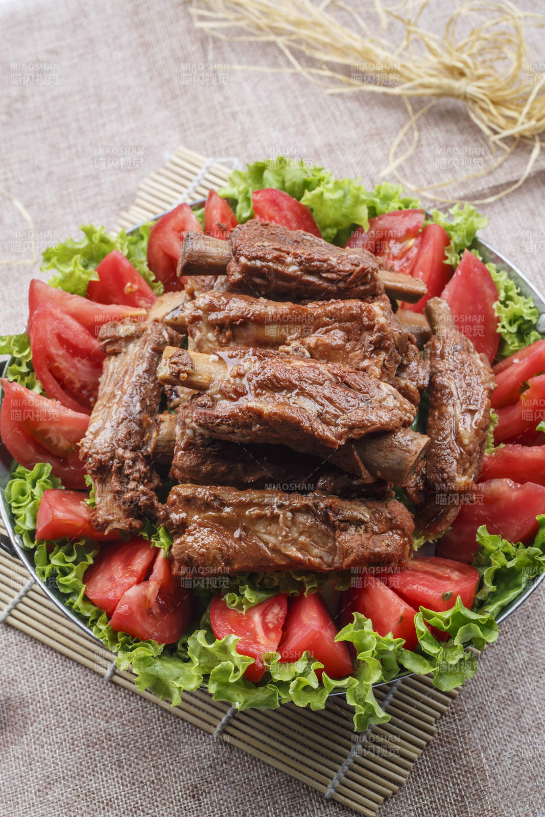 锅仔酱香排骨图片