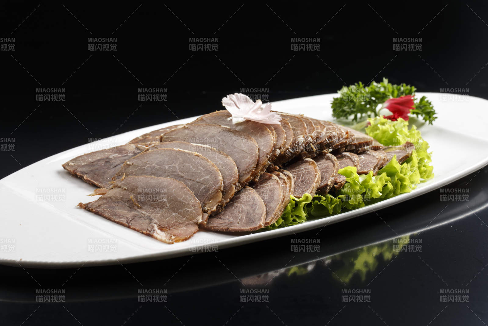 冷切五香酱牛肉图片