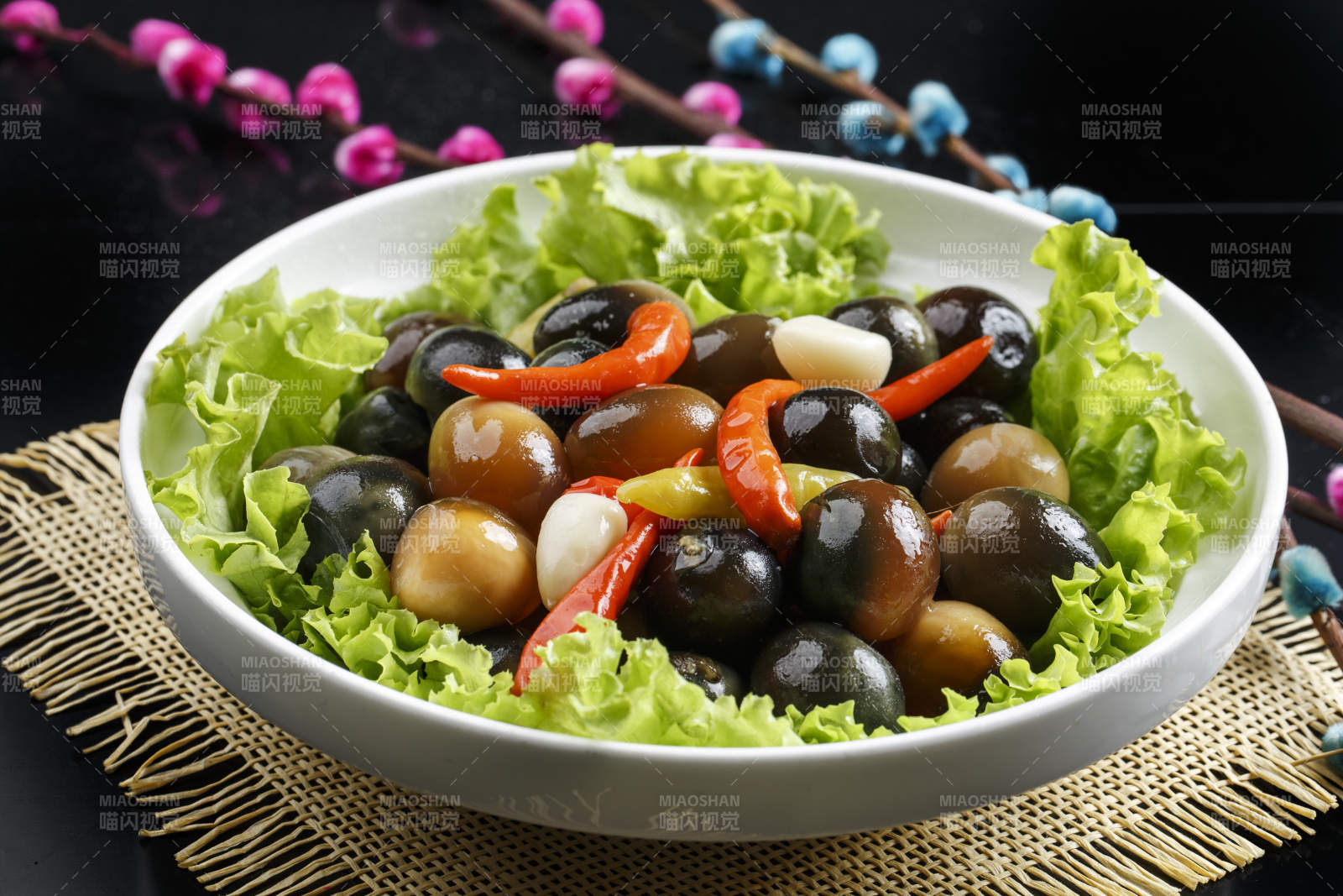 美味烧椒小皮蛋图片