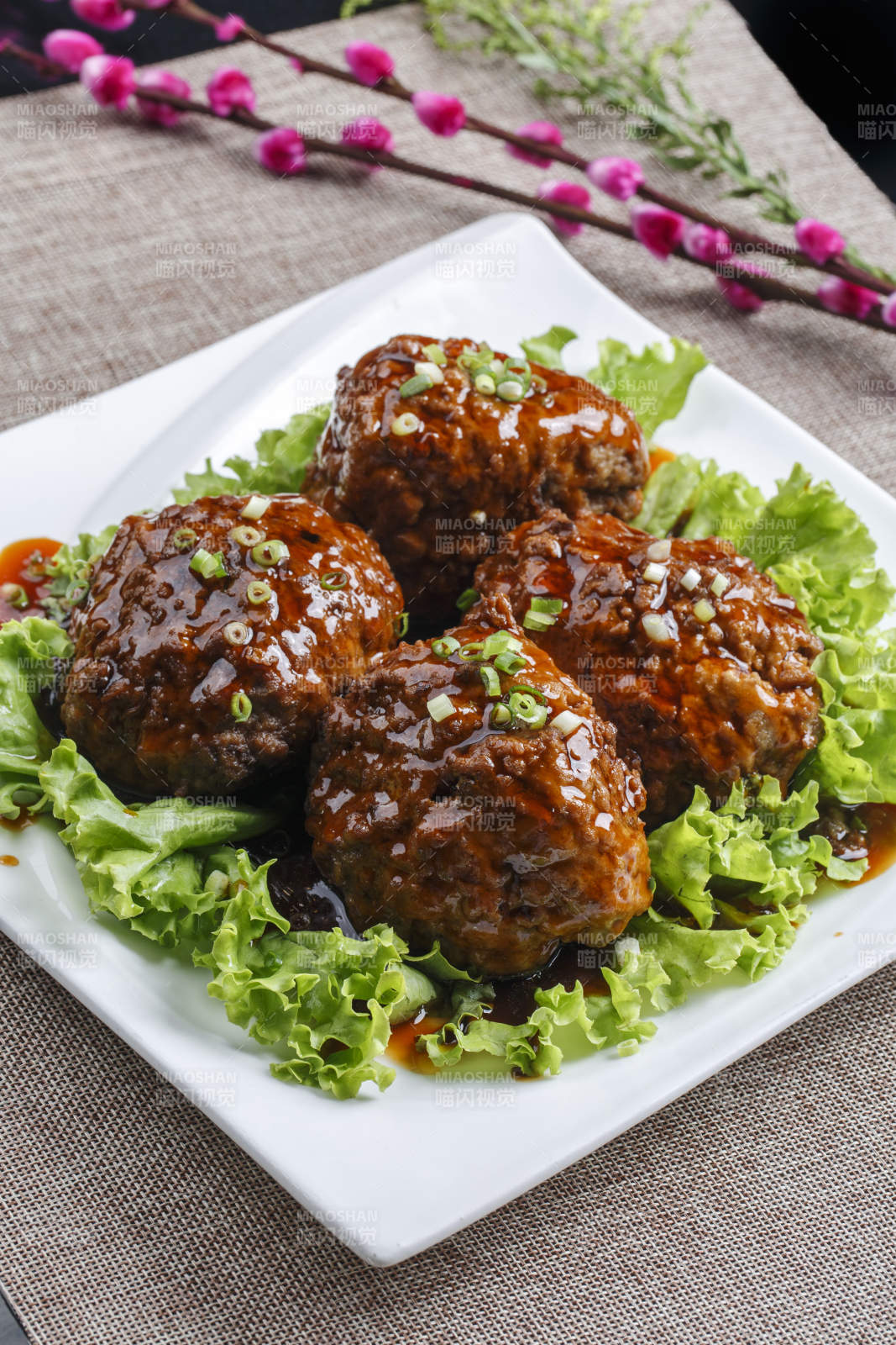 红焖四喜丸子图片