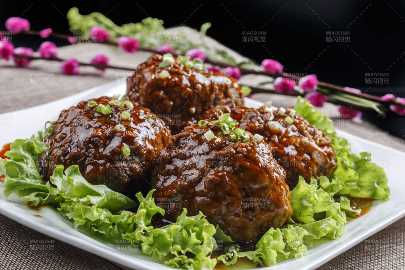 梅干菜扣肉配花馍图片