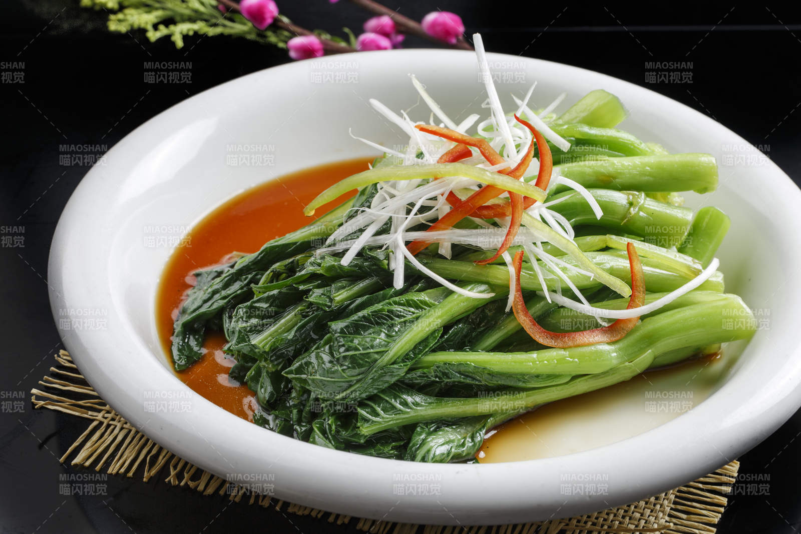 白灼浇汁芥蓝图片