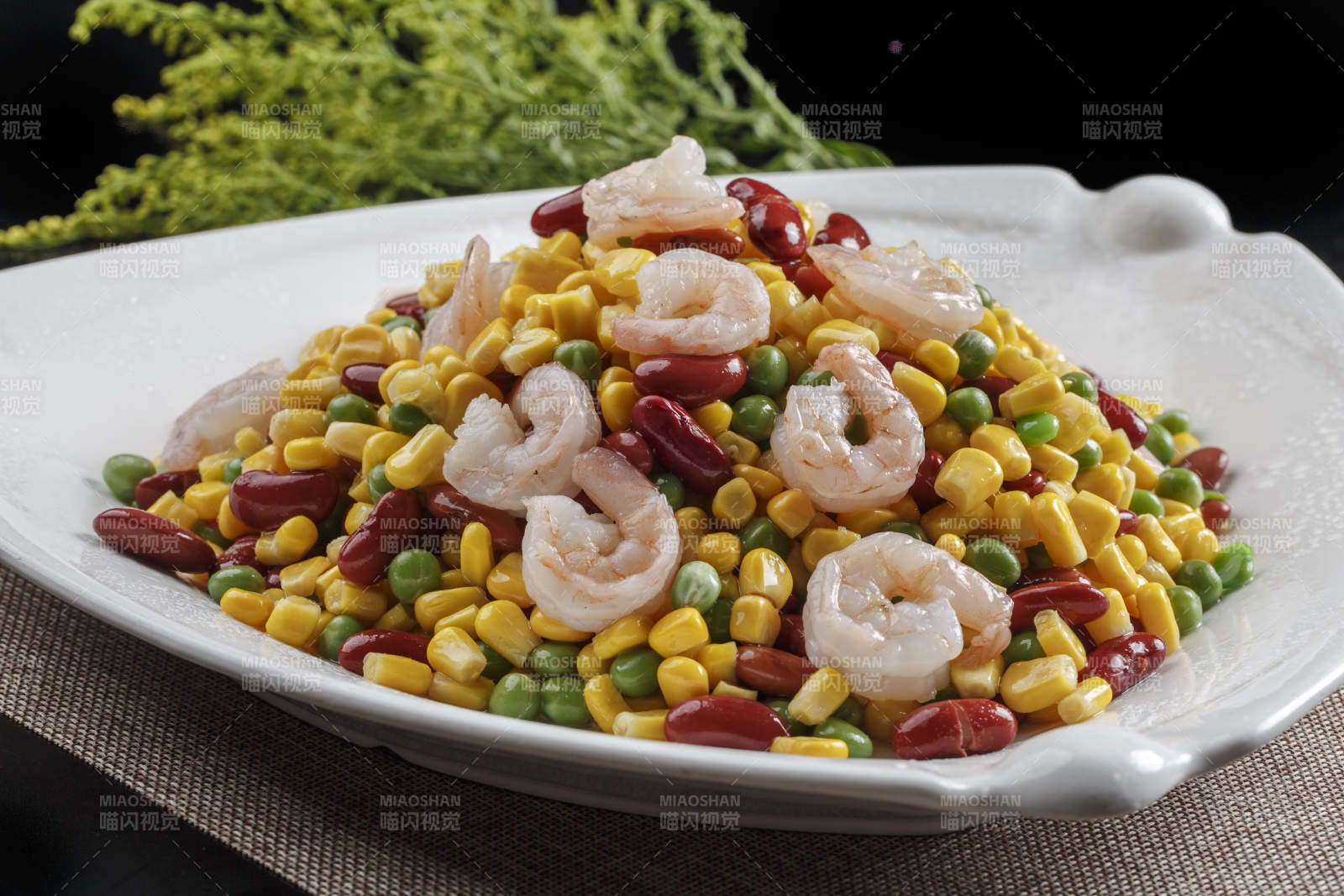 松仁玉米腰豆大虾仁图片