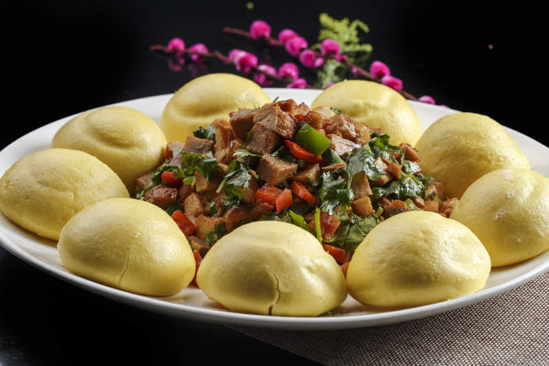 窝头韭菜炒熏肉粒图片