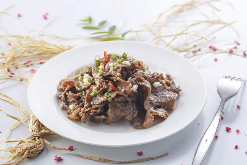 铁板烧烤黄牛肉图片