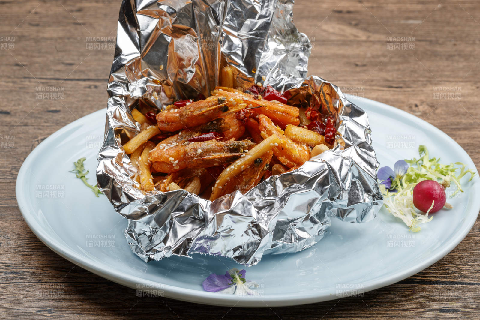 香辣锡纸薯条香锅虾图片