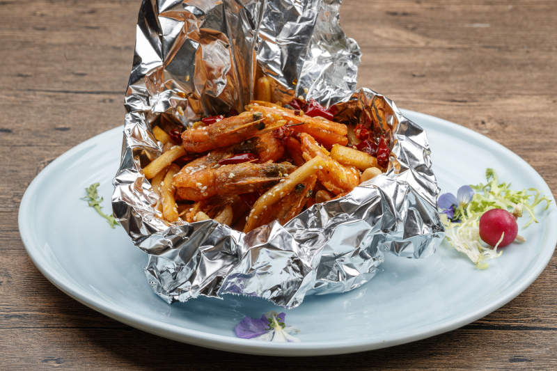 香辣锡纸薯条香锅虾图片